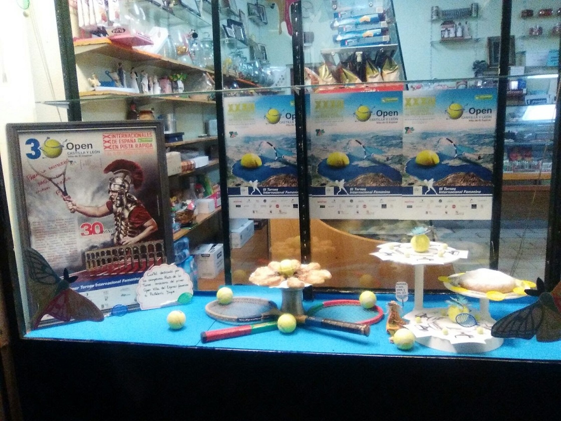 Martes de concurso de escaparatismo y fiesta del torneo