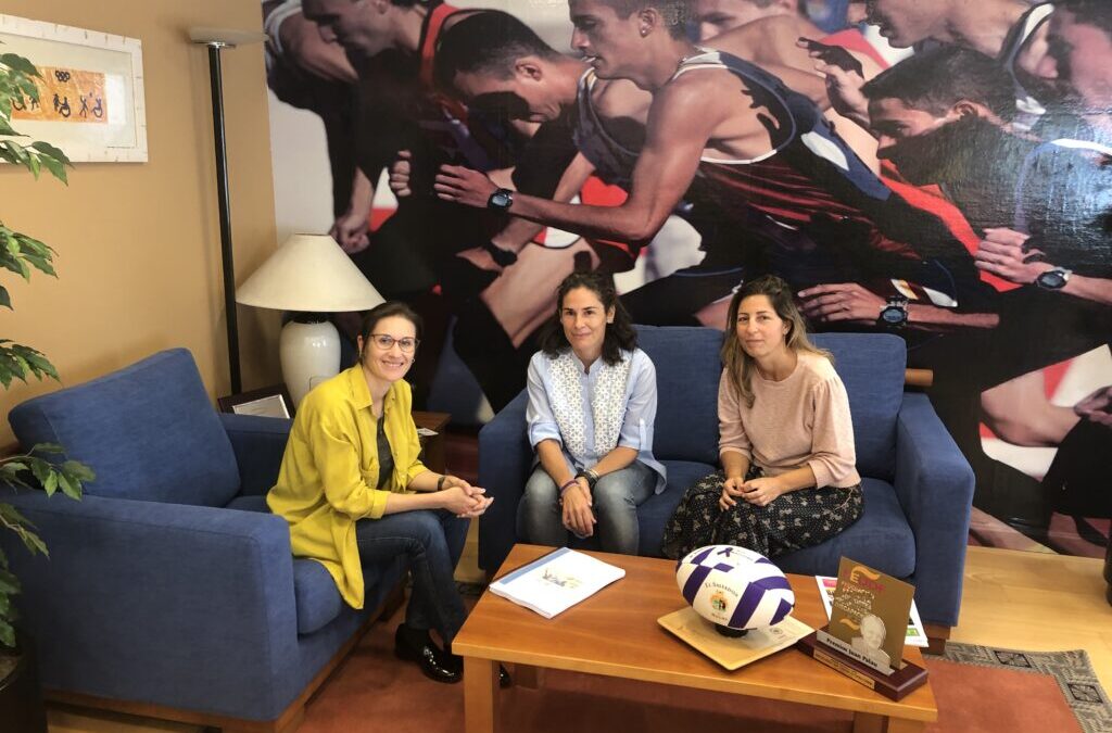 Reunión de trabajo con María Perrino-Peña, Directora General de Deportes de la Junta Castilla y León