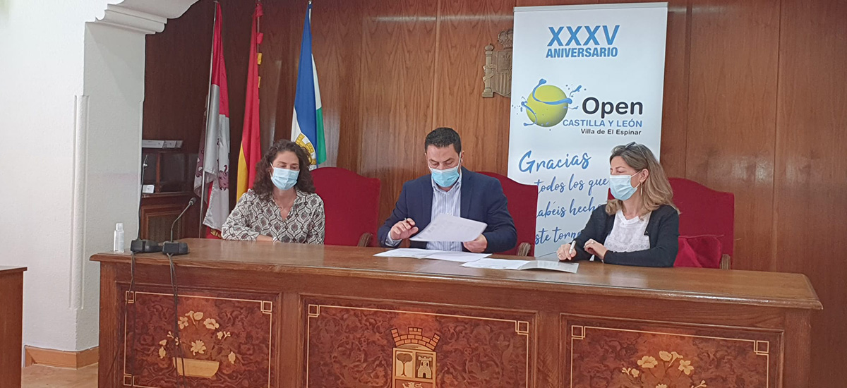 Firma del Convenio con el Ayuntamiento de El Espinar para la 35 edición del Torneo