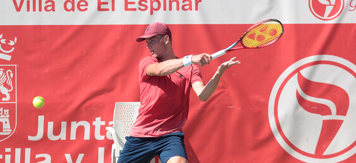 Van Rijthoven, de sorpresa en sorpresa hasta las semifinales en El Espinar