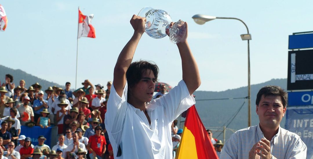 TONI NADAL RECOGERÁ UNA RÉPLICA DEL TROFEO QUE GANÓ RAFA EN 2003 EN EL XX ANIVERSARIO DE SU TRIUNFO EN EL ESPINAR