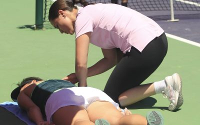 Fisioterapeutas: el cuidado antes, durante y después del partido para los tenistas